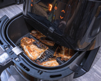 Airfryer causa câncer? Entenda riscos da fritadeira elétrica e o que a acrilamida tem com isso!