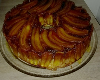 Bolo de banana com calda