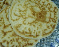 Pão de queijo de frigideira (fácil e rápido)