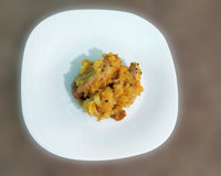 Filé de frango com molho de damasco, mel, maçã e mostarda