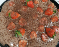 Bolo de chocolate com morango