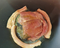 Bisteca de porco feita no taxo