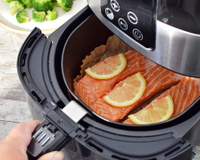 Lombo de salmão festivo: fica pronto em 12 minutos na air fryer, interior macio e suculento