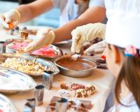 Páscoa em casa: 7 acessórios para fazer chocolate caseiro com a família