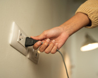 Nem geladeira, nem micro-ondas: o eletrodoméstico que você precisa desligar antes de uma tempestade (o reparo pode custar uma fortuna!)