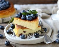 A sobremesa de iogurte sem açúcar mais fácil e deliciosa pode ser feita com apenas quatro ingredientes