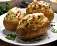 Jantar de luxo gastando pouco: a batata recheada do TudoGostoso que fica pronta num susto