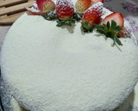 Bolo vulcão de leite ninho