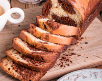 Bolo mesclado de liquidificador