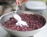 Eu testei bicarbonato no feijão e descobri o que realmente acontece com os grãos