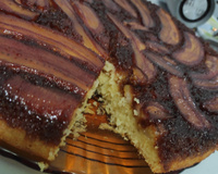 Torta caramelizada de banana