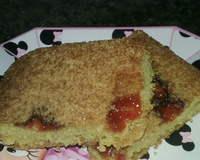 Bolo de fubá com goiabada