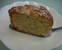 Bolo de mandioca com coco