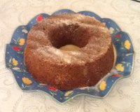 Bolo de maçã com nozes