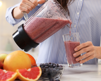 Quem tem diabetes pode tomar suco de frutas? O truque dos nutricionistas para reduzir o impacto da bebida na glicemia