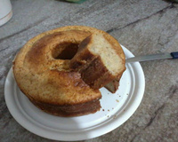 Bolo fofinho de banana com iogurte