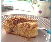 Cuca de banana com farofa