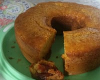 Bolo de fubá com goiabada