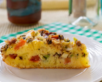 Torta de sardinha é uma verdadeira perdição e cai bem como prato principal ou lanche simples e gostoso