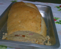 Pão de cebola e calabresa