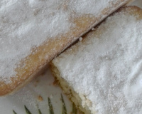 Bolo de baunilha e canela