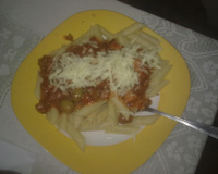 Penne ao molho bolonhesa