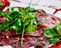 Carpaccio de beterraba: conheça o prato que agradou aos jurados do MasterChef