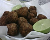 Bolinho de arroz e feijão