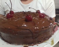 Bolo de chocolate integral com cobertura