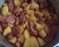 Ensopado de linguiça com batata