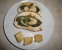 Enroladinho de frango com ricota e espinafre