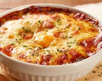 Abobrinhas gratinadas com tomate e mussarela de comer e chorar por mais: anote a receita agora!