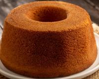 Eu testei receitas de bolo durante 11 anos e finalmente descobri a melhor forma de fazer para ficar fofinho e úmido
