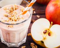 Esse suco de maçã e aveia é perfeito para o café da manhã: fornece energia e ainda ajuda a emagrecer