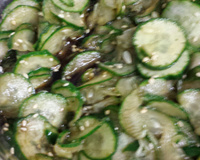 Sunomono (salada de pepino japonês)