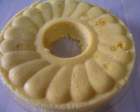 Bolo fofinho de fubá de microondas