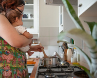 Aprendi a preparar almoço rápido enquanto meu bebê dorme e agora economizo 2 horas por dia