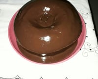 Bolo fofinho de cenoura com chocolate