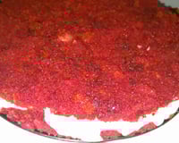 Bolo red velvet com nozes