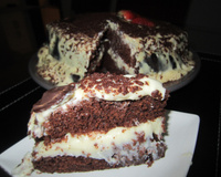 Bolo de chocolate com calda