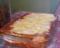 Lasanha bolonhesa ao molho branco