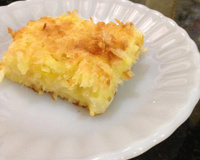 Bolo de mandioca cremoso