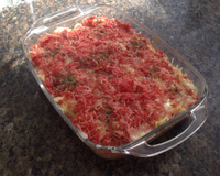 Macarronada com molho branco e molho bolonhesa