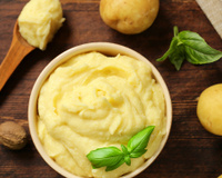 O truque simples que chefs usam e você não sabia para um purê de batata perfeito