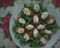 Tomates recheados com creme de ricota temperado