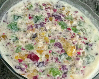 Sobremesa colorida de gelatina