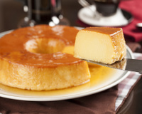 Pudim liso ou com furinhos: veja as dicas para fazer a receita do seu jeito favorito