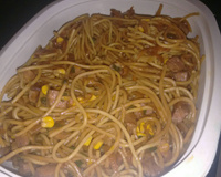 Macarrão na chapa caseiro