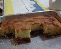 Bolo prático com goiabada e canela