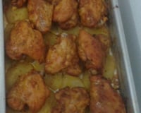 Sobrecoxa assada com batatas